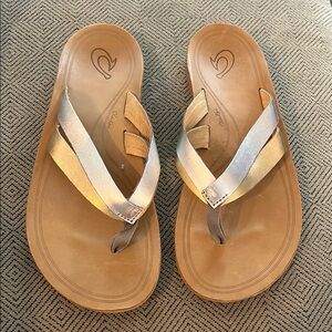 OluKai Tan and Silver Sandals with Classic Thong Design